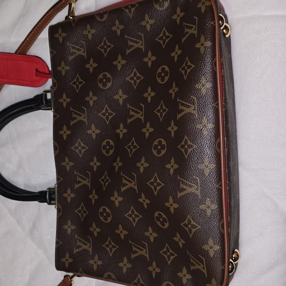 Louis Vuitton Brown and Red Satchel with Iconic Monogram and Gold Accents - Picture 2 of 16